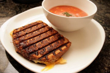 Eat sammich with soup. ^_^