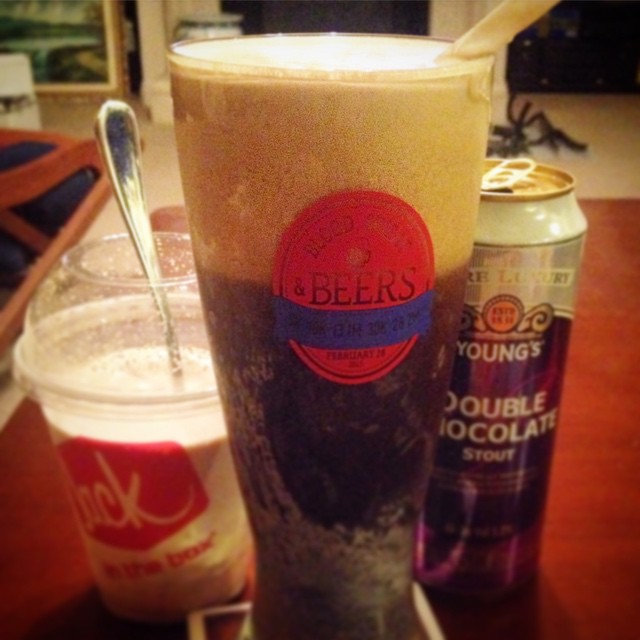 Chocolate ice-cream + #youngs Dbl Chocolate Stout = adult stout float #ale #beer #bsb15