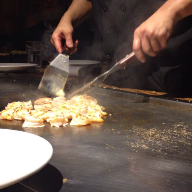 It's not teppanyaki without the exploding volcano ^_^ #japanesefood #JPN