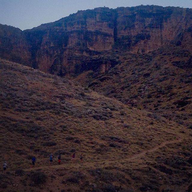 Trails are more fun with friends... Even if they are faster than you ;) #instarunners #latergram #beyondvegas [instagram]