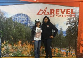 Got to the #runrevel Mt. Charlestown Expo and finally met @runningwithsd ^_^ #running #lasvegas [instagram]