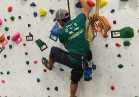 Cross training… Indoor climbing with  @georgeokinaka & fellow #runners ^_^ #origin #climbinggym [instagram]
