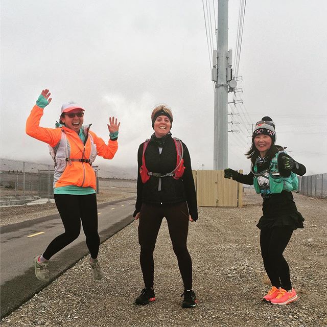 10 foggy miles in Las Vegas! We tried to jump for joy... lol timing fail  #nuunlife #AR50mi #training #running #ultrarunning #easyweek [instagram]