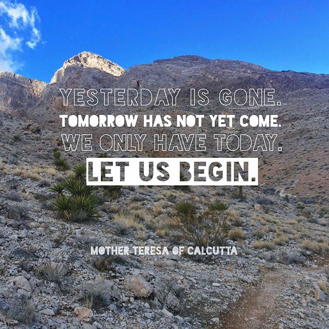 Bad days shouldn't drag us down. The good news is, it's a fresh week to start anew! #motivationalmonday #singletrack #trailrunning #taur #trailjunkies #nuunlife #stayhydrated #saintteresaofcalcutta #quotestoliveby [instagram]