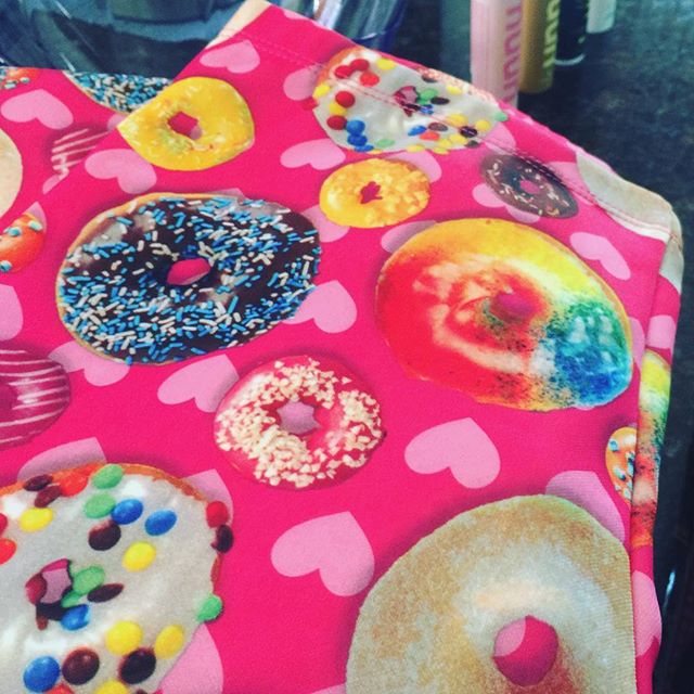 My team Tri kit has yet to arrive (hopefully before my 70.3 so I can train in it!) but my D race leggings are here! D as in Donut Race in May.  #nuunlife #doughnuts #donutdash #clarkchargers #fundraiser #youjelly [instagram]