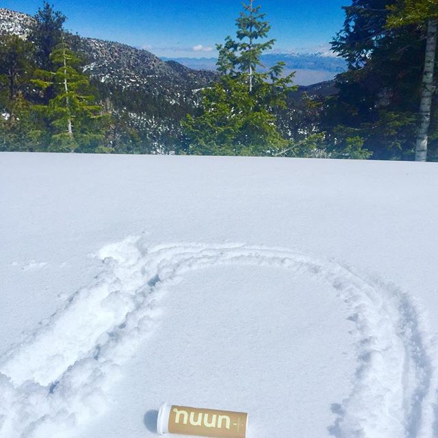 Chewed my fav Lemon Tea #nuunhydration & introduced #nuunlove to friends. When they asked where to get it, I told them there were other flavours cos that was discontinued! ...or will it make a return, @nuunhydration? 🏽 #nuunlife #snowshoeing #crosstraining #ultratraining #elevationtraining [instagram]