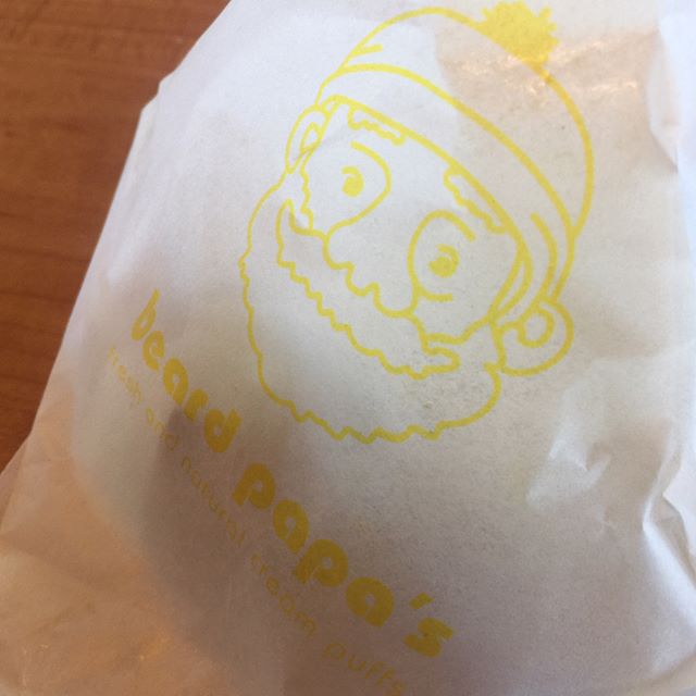 Green Tea cream puff! Om nom nom. #beardpapascreampuffs #cupertino #snack #pastry [instagram]