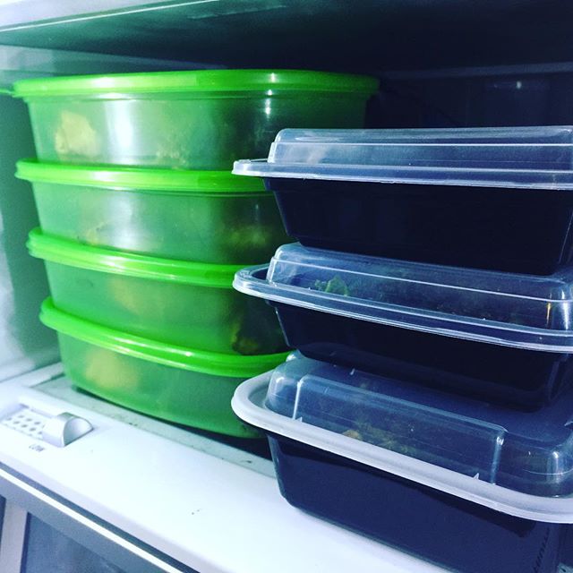 Helped my li'l brudder @jeandiaz525 with his meal prep yesterday. So proud of him. Now just gotta get him back to running. lol #motivationmonday #nuunlife [instagram]