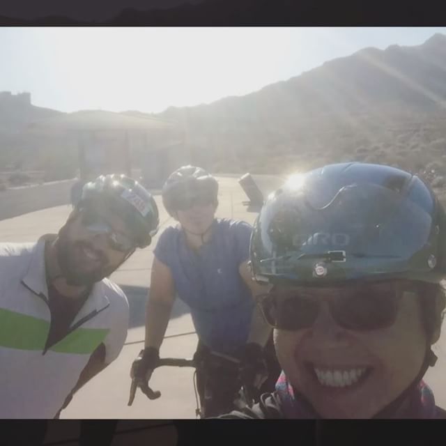 Rode part of Pumpkinman Tri bike course, then an easy 1100yd lake swim, and then IPA with friends @robkorz @vickikorz @lovestheocean2 ! #paragon 🦄🥓🏽 [instagram]