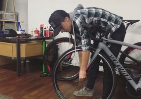 Thanks to @iamspecialized_wmn Ambassador @thisdirtlife and @lasvegas.cyclery for hosting the #limitless bike clinic! Learned a ton and then some (i.e., scraped my knuckles trying to speed change my tire lol) Ta for the wine and cheese @traderjoes [instagram]