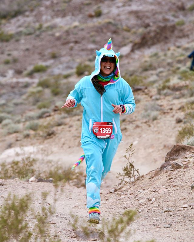 First trail race after #Jackpot100 DNF. Can you tell how much I  being back on trails? 📸: Brian W. @desertdashtrailraces #medalmonday [instagram]