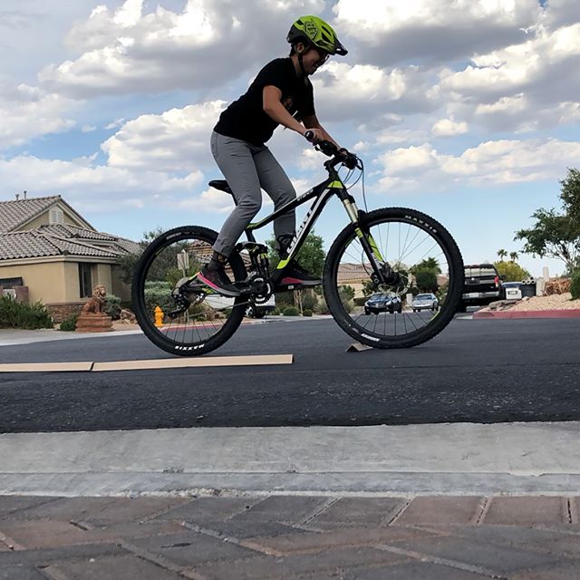 I’m obsessed with the bunny hop!  Had another go this evening. My apologies for repetitive photos. Practice makes perfect, right? [instagram]