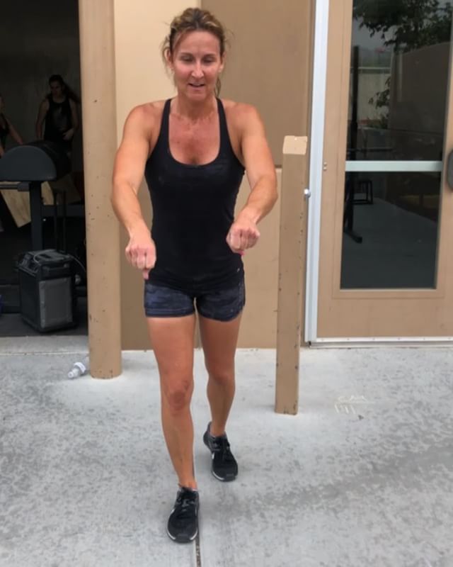 It’s Learn to Dance post-workout today and @kiplyn70 taught us some classic 80’s moves like, Shopping Cart & Roger Rabbit. She also tried this thing called Flossing 🤣 #workit #badmamajamma [instagram]