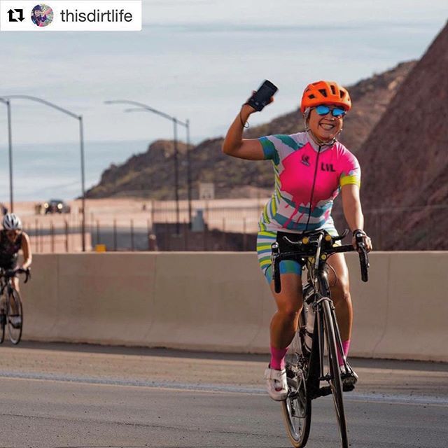 This cool photo taken by @thisdirtlife sums up the wonderful ride last Saturday on the soon-to-open Interstate 11: Lake Mead behind us, a gradual climb, repping in my Vegas Lasses kit, and my phone out to take selfies. 🤣 #repost [instagram]
