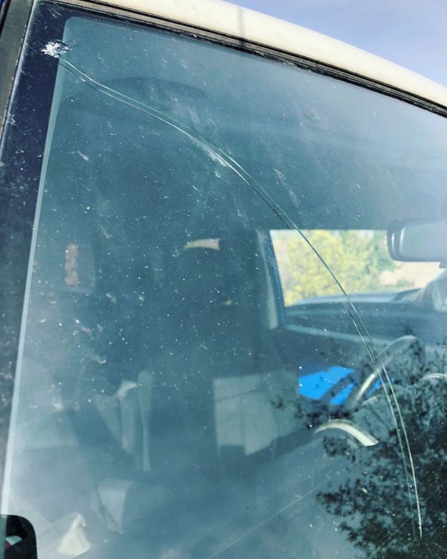 Poor Big Blue! This crack spread even more overnight. He’s at @centennialtoyotalasvegas getting some TLC, then @1stclassAutoG is going to replace his windshield. #fjcruiser [instagram]