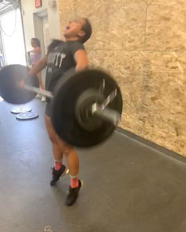 Sometimes, @Sterlingd.weim lets me leave the house 🤣 and then friends take photos like these 🤓 #awkwardliftingfaces #awkwardworkoutface #womenwhocrossfit #westtechcrossfit ..Snatch : @rebeccarunstrails WOD : @kiplyn70 [instagram]