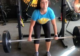 Today wasn’t a deadlift PR day, but I scaled Diane (see video time lapse) and PR’d that lol. Strength was 5-4-3-2-1-1-1 which meant I had at least 2 chances to attempt a PR. Video sequence: 4×135# 2×180# 1×200# 1×215# 1×212# Thanks to @kiplyn70 for capturing my attempts 🏽#womenwholift #crossfit #crossfitgirls #runnerswholift #deadliftsaremyfavorite [instagram]