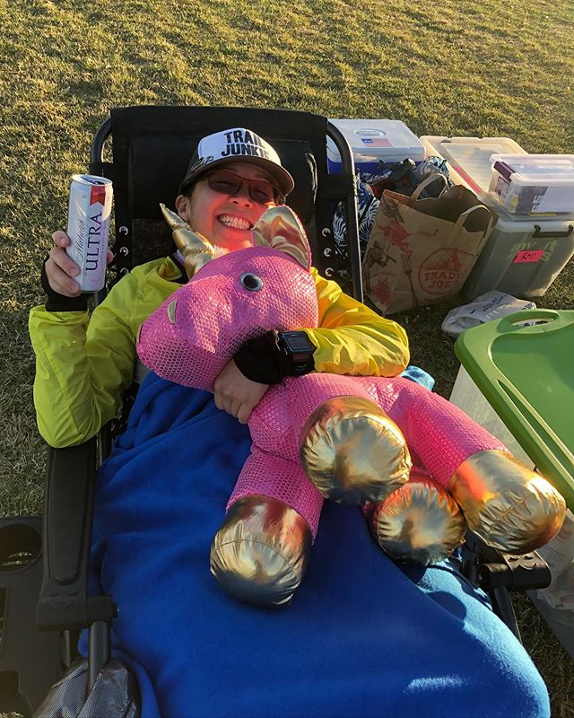 When you don’t have an endorsement with @michelobultra yet, but it’s your choice beverage for your Ultramarathon break at mile 31 and before you finish all 103.5 miles... #TeamULTRAcontest #michelobultra #westsidetrailfoxes #ultrarunner #ultramarathon #myfirstbuckle #100 #jackpotultra #latergram [instagram]