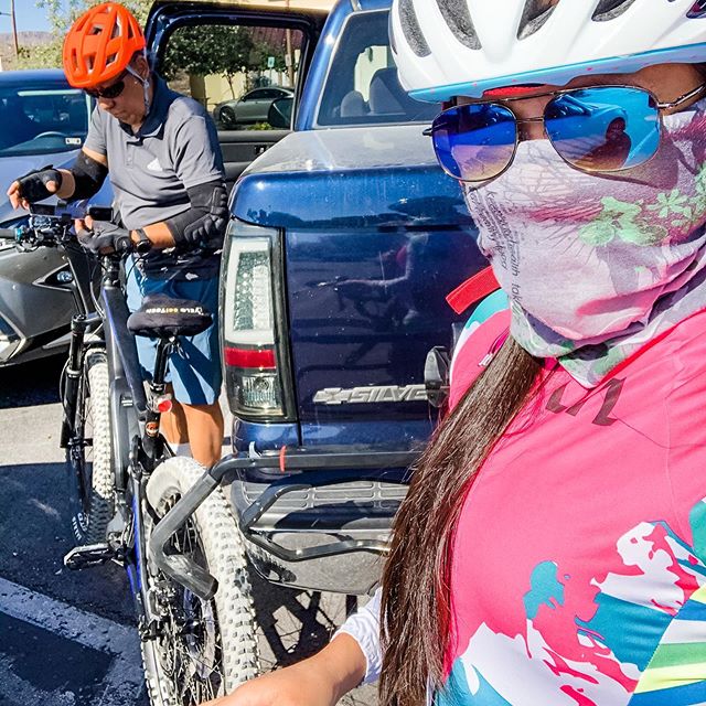 Morning ride with pops on the SR159 and it was hella windy! My friends were smart to call this ride off, but we still wanted to go. At one point, I felt like I was just pedaling in place because of the headwinds and uphill. Meanwhile, pops was cruisin’ like he was on the Hermosa Beach boardwalk 🤦🏽‍♀️ eBikes! Lol.Kit by @thisdirtlife #LasVegasLasses#Donuts by @dunkin #poweredbybase #baseperformance #cycling #lasvegascyclery #michelobultra #teamultra [instagram]