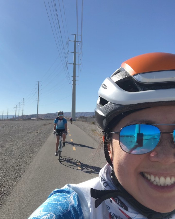Morning ride with @sasha8716 & @wining__runner 🏽 Always a fun time with these ladies. #baseperformance #flofactoryteam #flocycling #hutchsbicyclegarage #lasvegascycling #roadies #cycling [instagram]